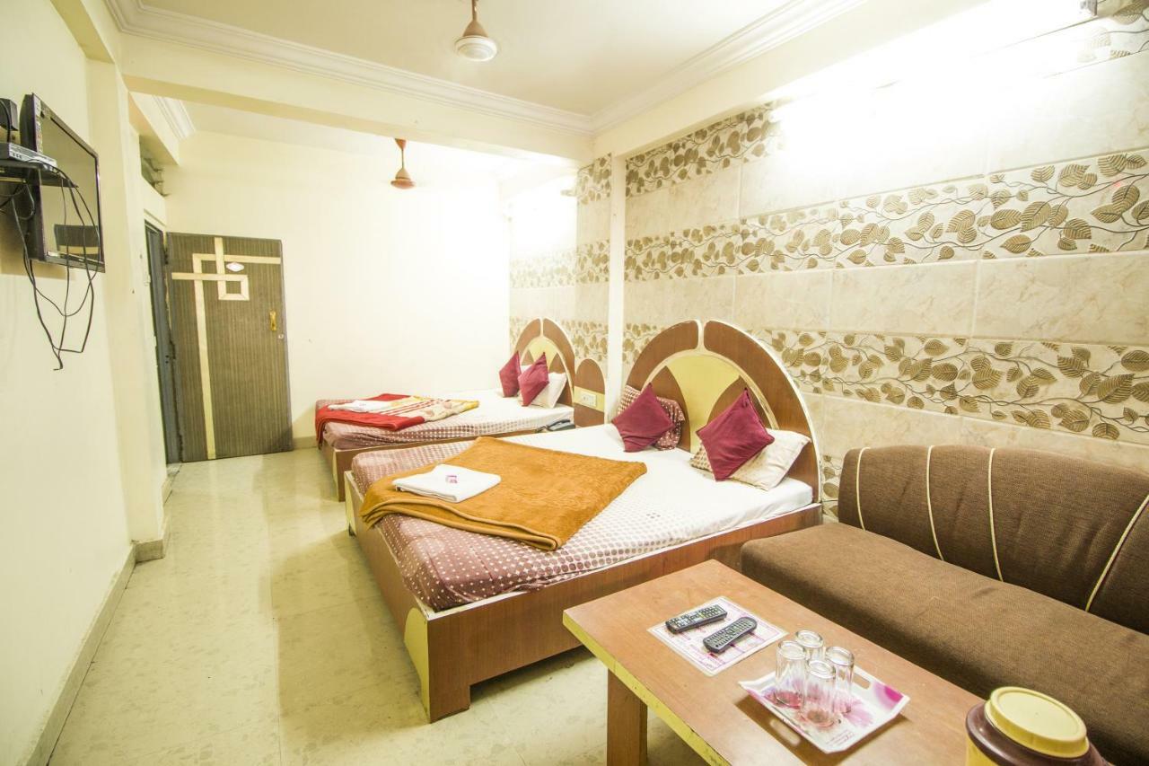 Hotel Gujarat Palace Ujjain Εξωτερικό φωτογραφία