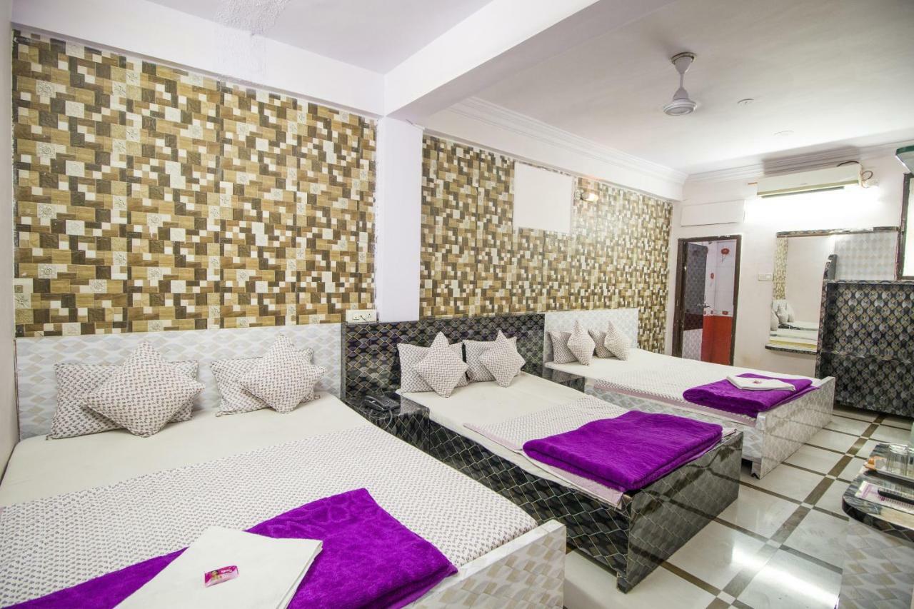 Hotel Gujarat Palace Ujjain Εξωτερικό φωτογραφία