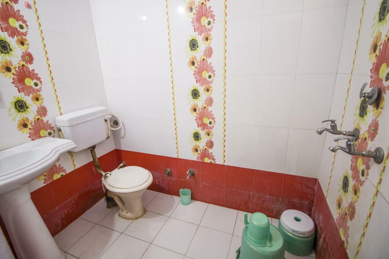 Hotel Gujarat Palace Ujjain Εξωτερικό φωτογραφία