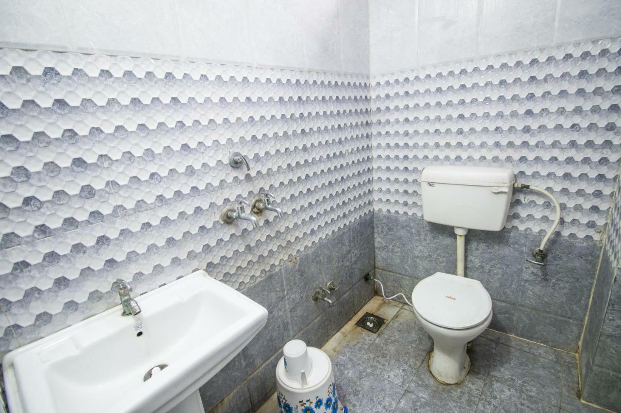 Hotel Gujarat Palace Ujjain Εξωτερικό φωτογραφία