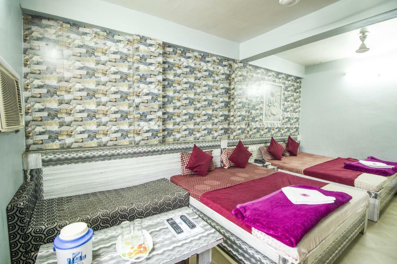 Hotel Gujarat Palace Ujjain Εξωτερικό φωτογραφία