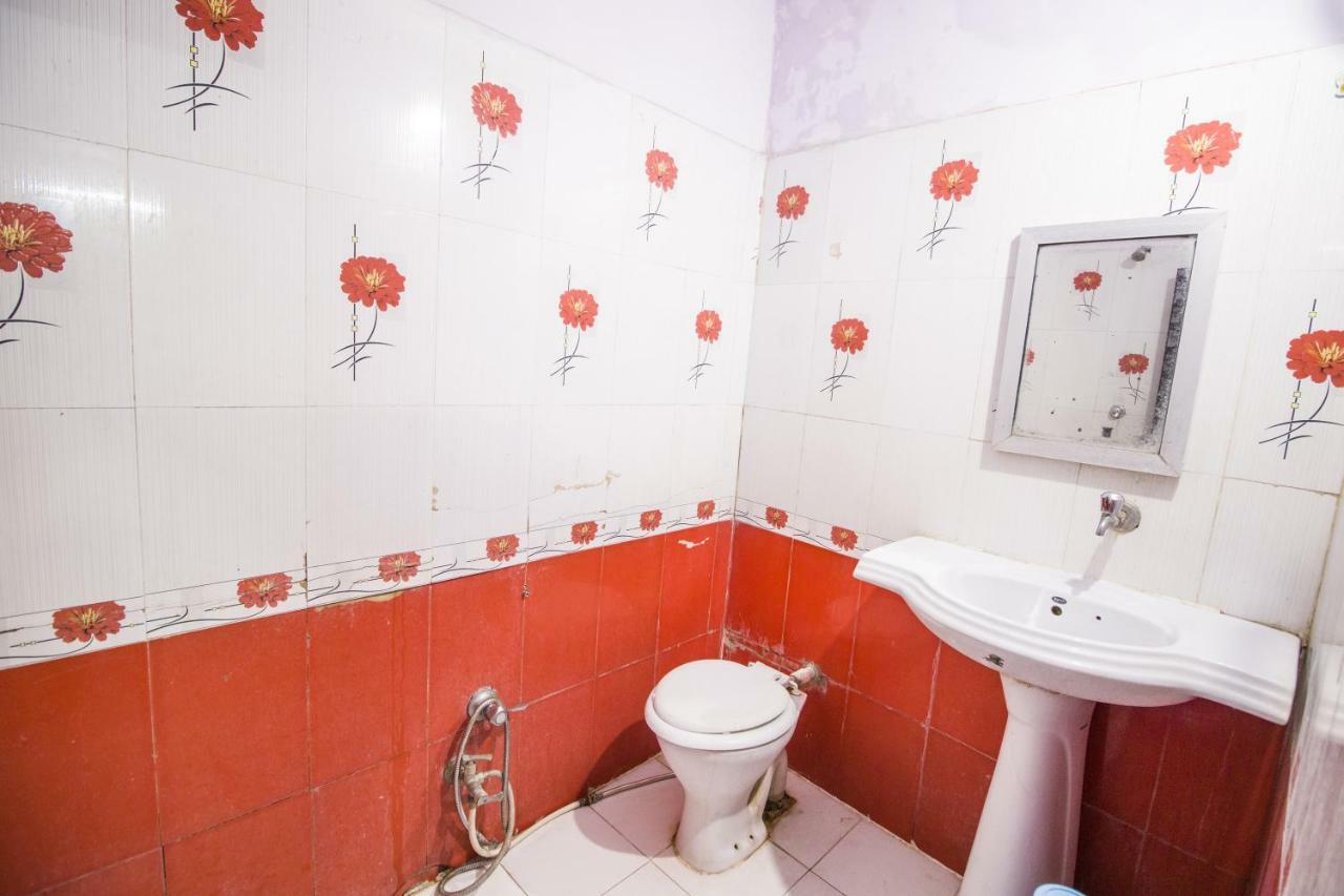 Hotel Gujarat Palace Ujjain Εξωτερικό φωτογραφία